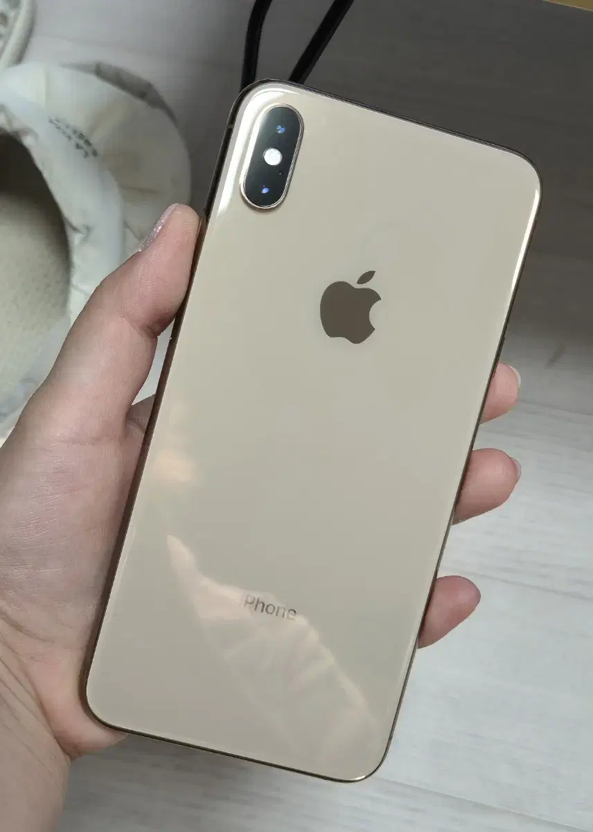 아이폰 Xs max 골드 64g 팔아요